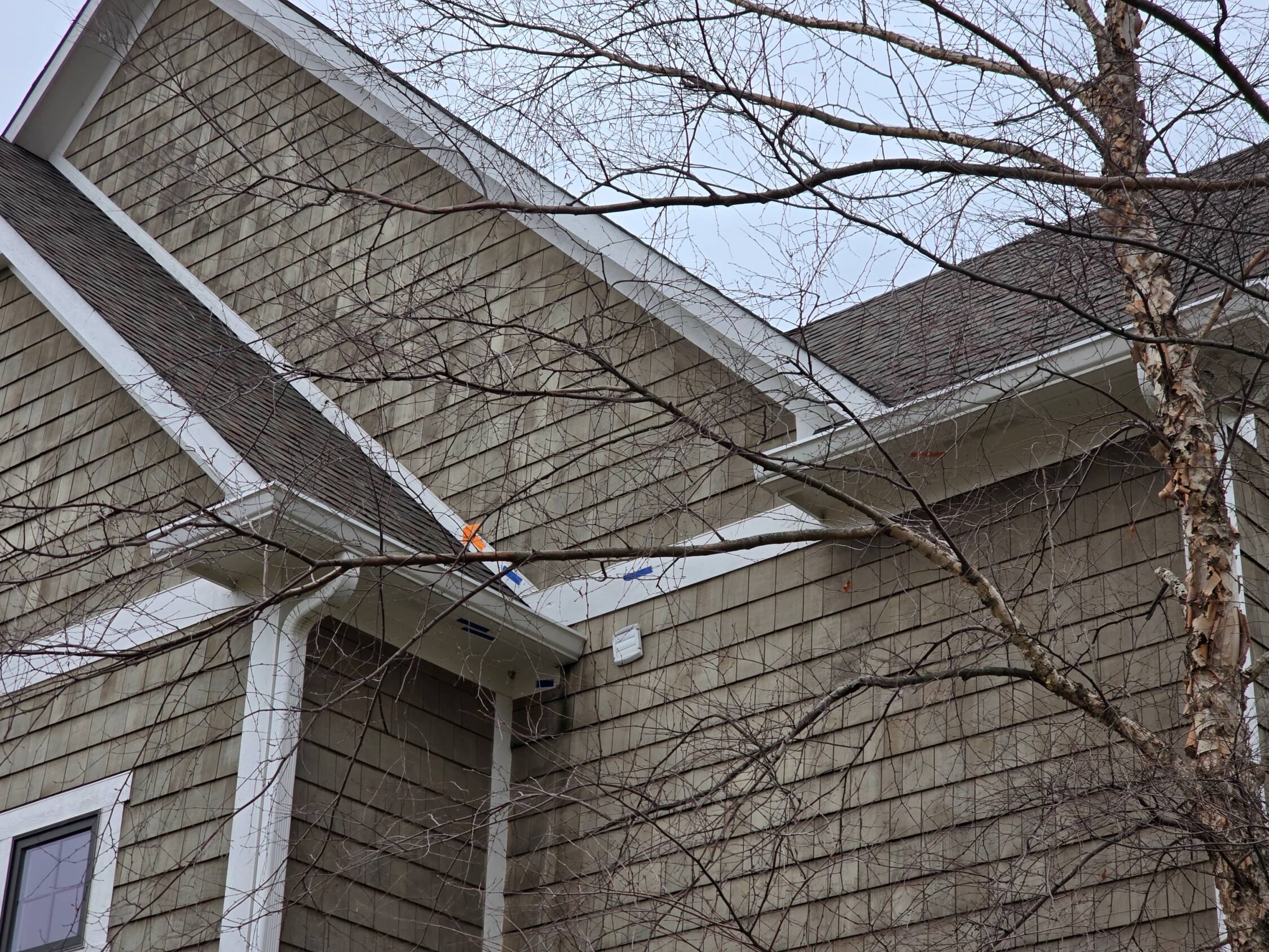 Siding with no kick out flashing Siding with no kick out flashing carpentry repair